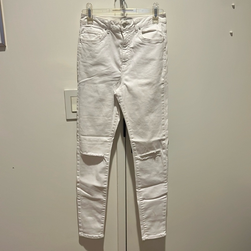 Forever 21 White Distressed Skinny Jeans